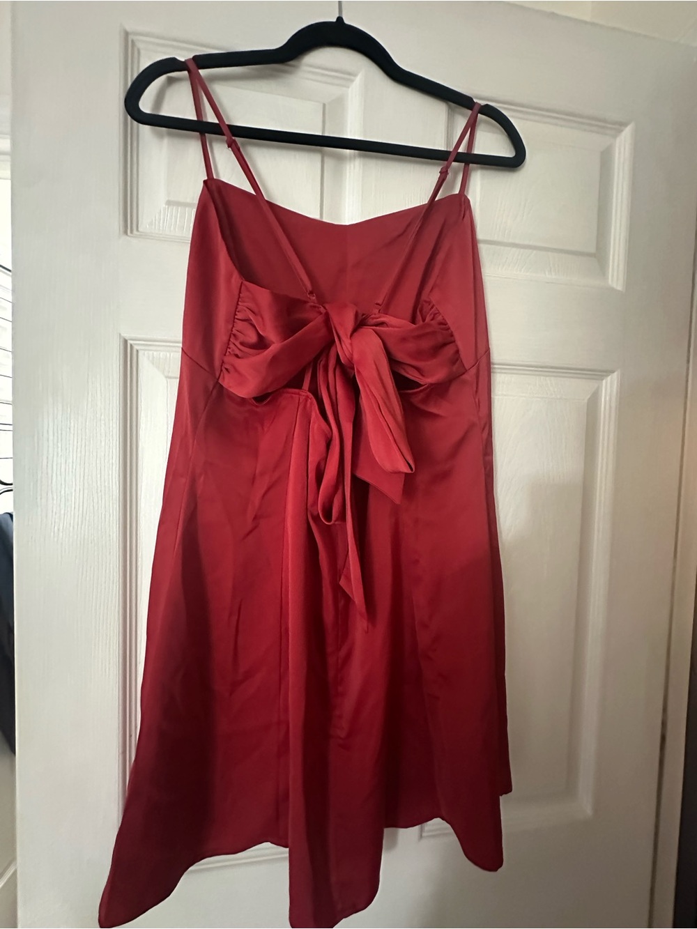 Urban Outfitters Bella Bow-Back Satin Mini Dress - Picture 4 of 8